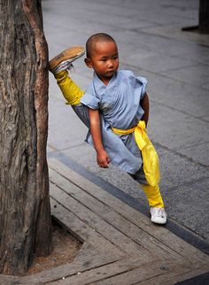 Name:  young-shaolin-monk-in-china.jpg
Views: 608
Size:  18.5 KB